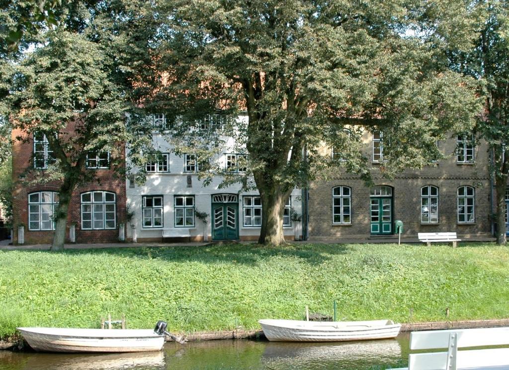 Ferienwohnung Am Mittelburgwall Friedrichstadt Exterior photo